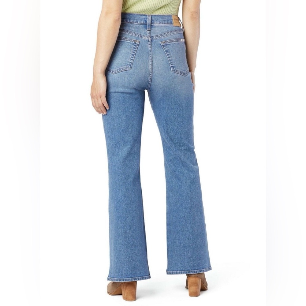 Levi Strauss Signature High-Rise Flare Jeans size 29